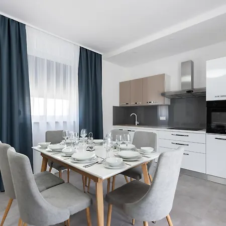 Lavish In With Bubble Bath Holiday home Vir