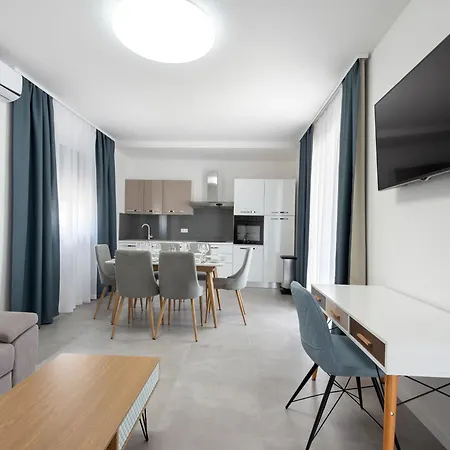 Lavish In With Bubble Bath Holiday home